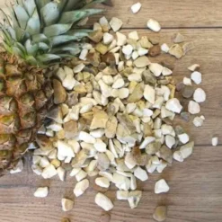 Gold & White Blend Gravel Chippings Bulk Bag 7 Gold & White Blend Gravel Chippings Bulk Bag -Dandys Store gold white blend bulk bag gravel slate aggregates dandys topsoil 703449